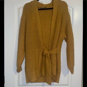 ‼️‼️‼️‼️Zara Cable Knit sweater. SUMMER SALE DISCOUNTED BY 40%‼️‼️‼️‼️